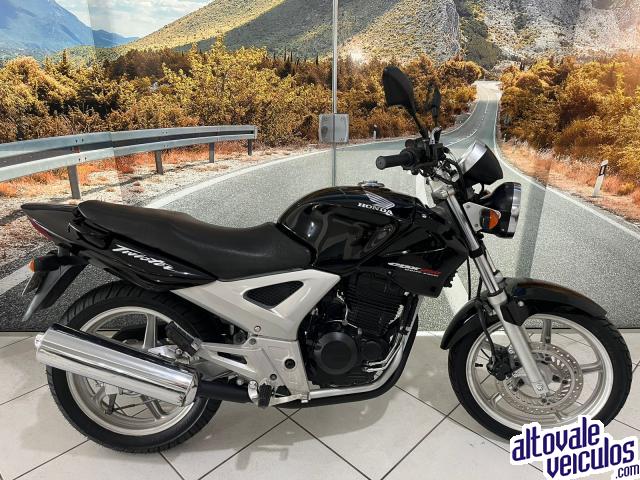 CBX 250 TWISTER 