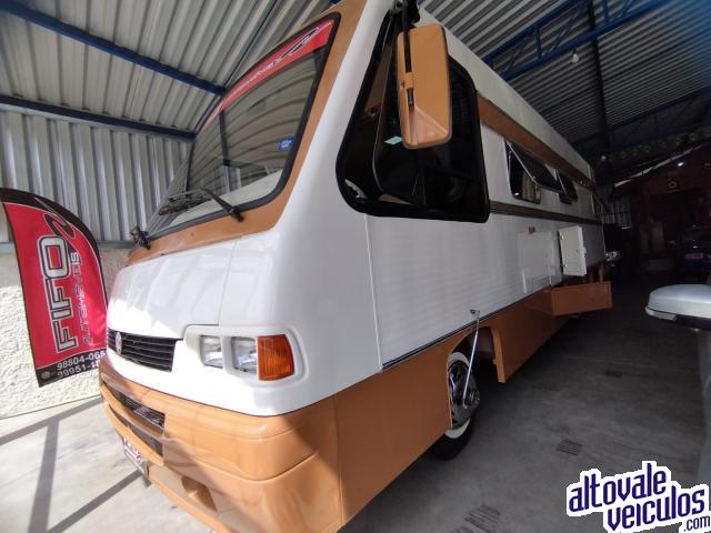 Motor Home Turiscar 9 metros