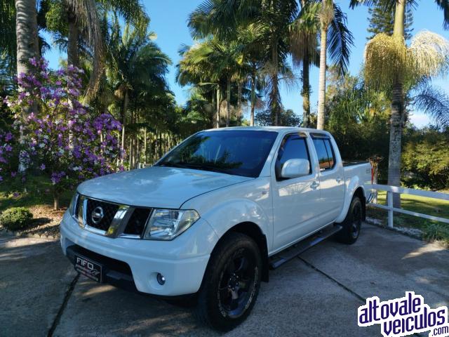Frontier SE 2.5 4x4