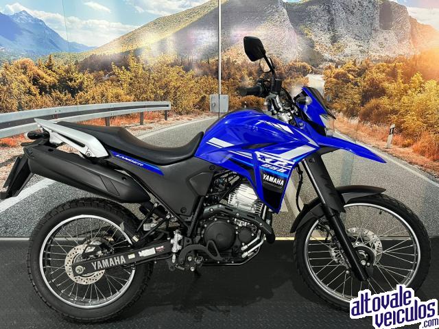 XTZ 250 LANDER